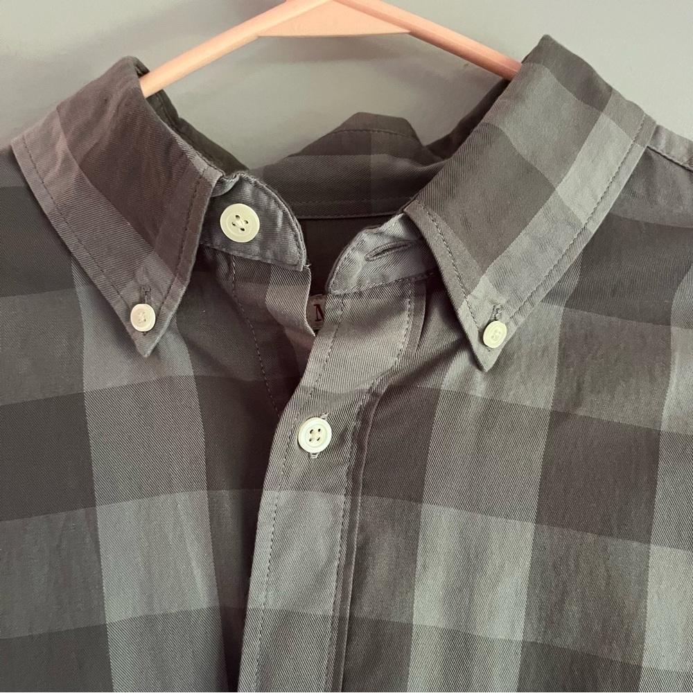 Men’s casual long sleeve collared shirt dark grey plaid button up - Picture 2 of 7